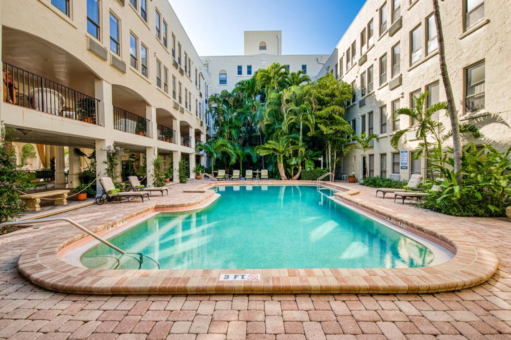 Palm Beach Hotel & Sunrise Cottage 客房 照片