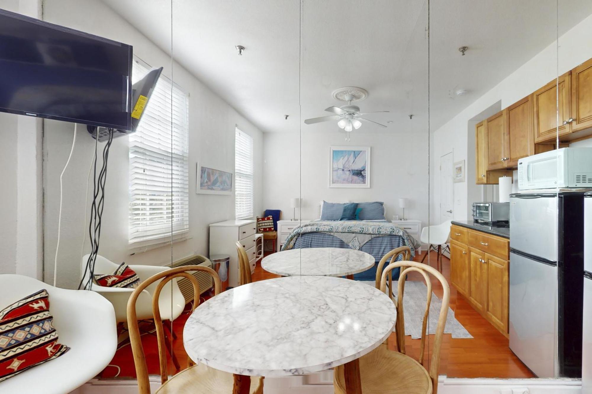Palm Beach Hotel & Sunrise Cottage 外观 照片